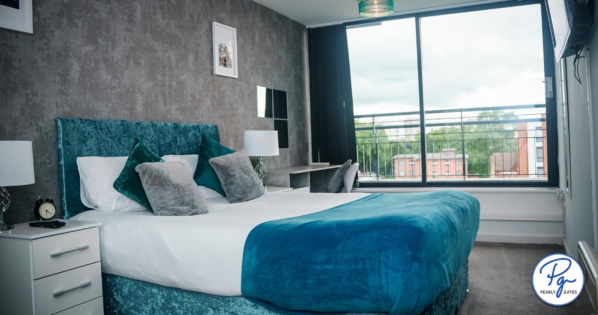 Penthouse - Amazing City Skyline Views - Free Parking - Balcony - Utilita Arena - New St Station - Bullring Shopping Birmingham Exterior photo